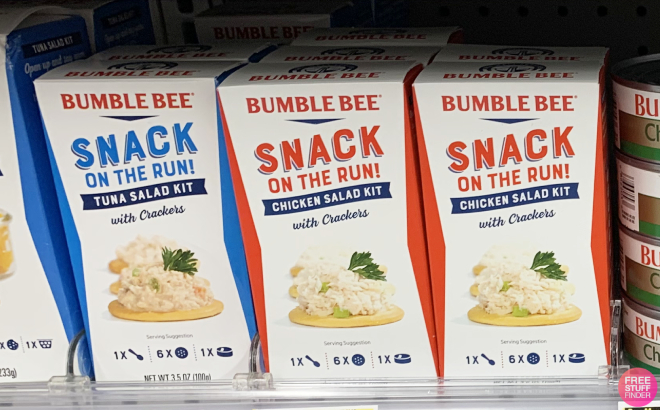 Bumble Bee Snack on the Run Chicken Salad with Crackers Kit