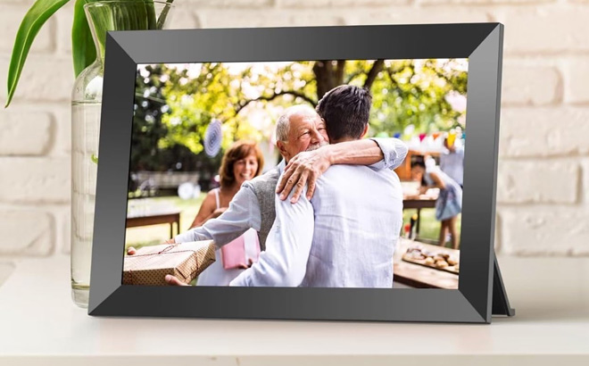 Frameo 10 1 Inch WiFi Digital Picture Frame Frameo 10 1 Inch WiFi Digital Picture Frame