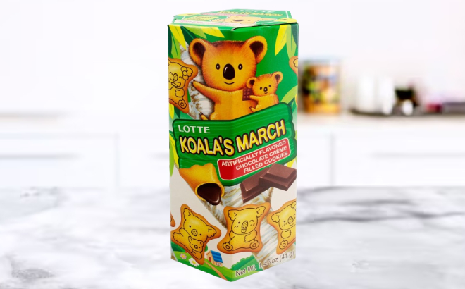 Lotte Koalas March Cookie with Chocolate Cream