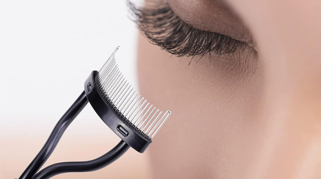 MSQ Eyelash Comb Being used to Comb an Eyelash