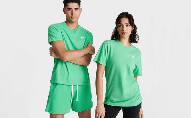 Nike Sportswear Club T Shirts in Green Color