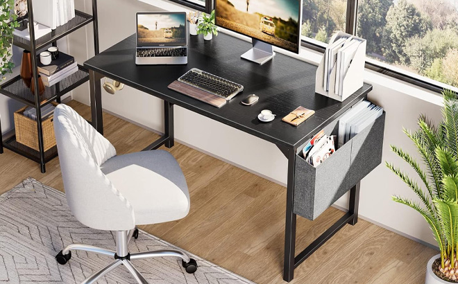 OLIXIS Computer Desk in Black Color