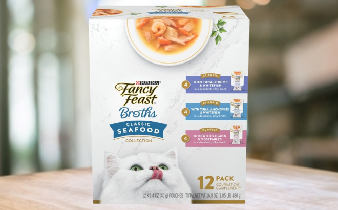 Purina Fancy Feast Lickable Wet Cat Food 12 Pack
