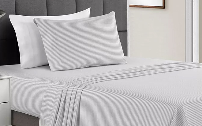 SUNHAM Fairfield Square Cooling Microfiber Printed 3 Pc Sheet Set SUNHAM Fairfield Square Cooling Microfiber Printed 3 Pc Sheet Set