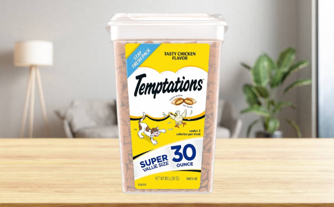Temptations Classic Crunchy and Soft Cat Treats Tub