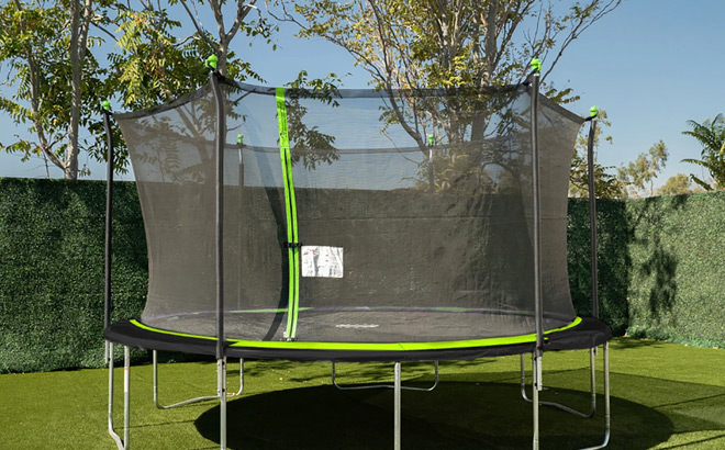14 Foot Trampoline With Enclosure Combo in Backyard
