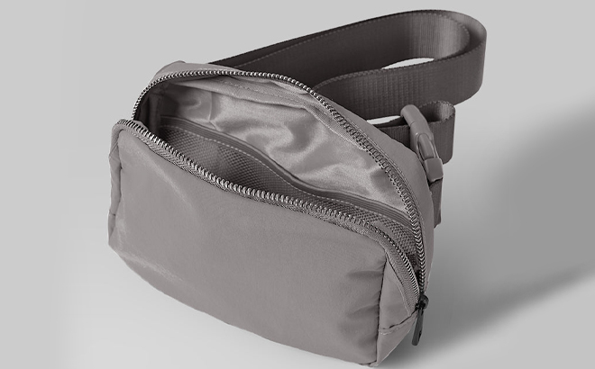 32 Degrees Unisex Belt Bag in grey color