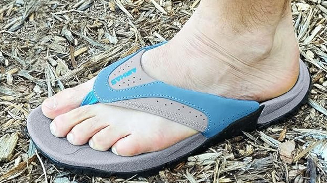Men’s Flip-Flops $18 at Amazon | Free Stuff Finder