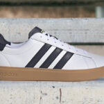 Adidas Grand Court 2 0 Mens Sneakers in white and blue color