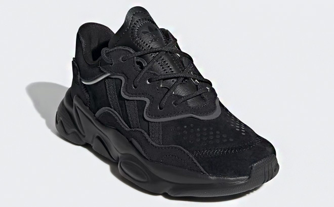Adidas Ozweego Kids Shoes in Balck Color