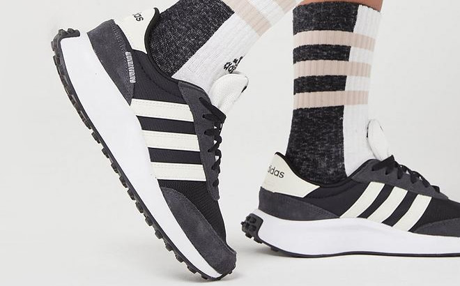 Adidas Run 70s Sneaker