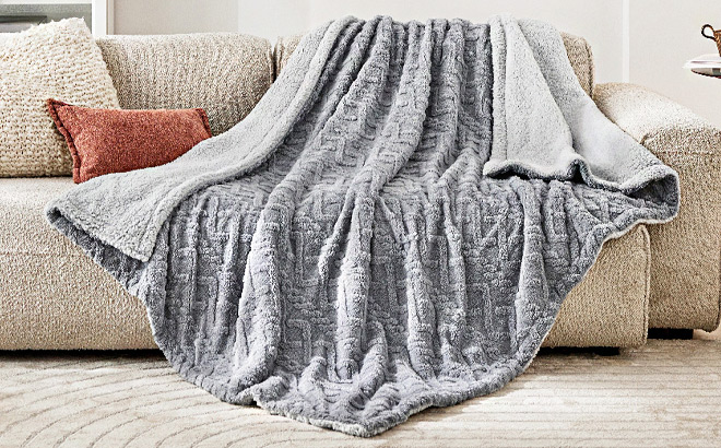 Bedsure Sherpa Throw Blanket