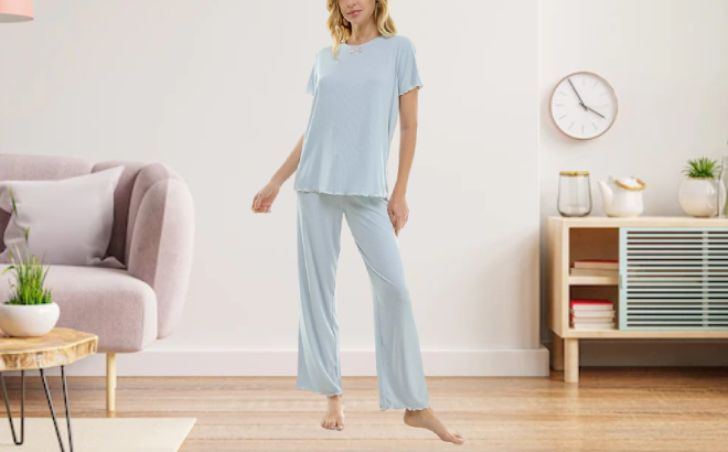Derek Heart Womens Ribbed Pajama Set