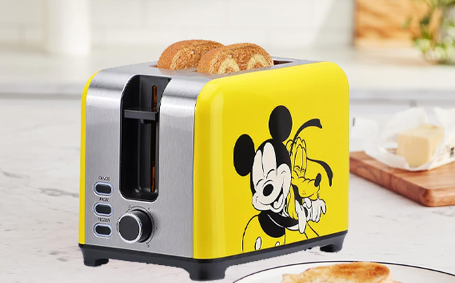 Disney Collection Mickey Mouse 2 Slice Toaster 