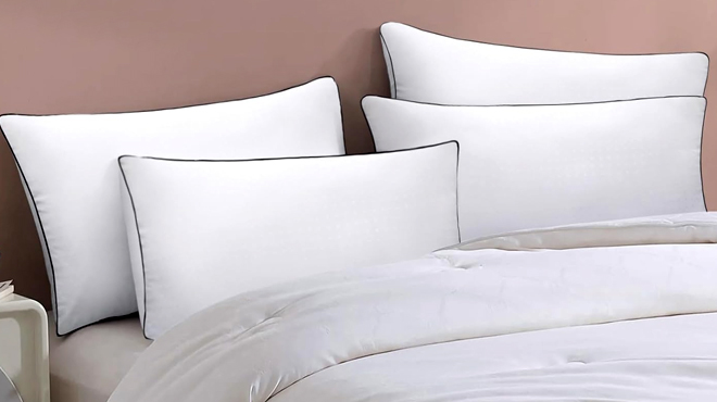 Higoom Standard Bed Pillow 4 Pack