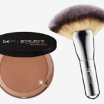 IT Cosmetics Bye Bye Pores Bronzer with Luxe Brush