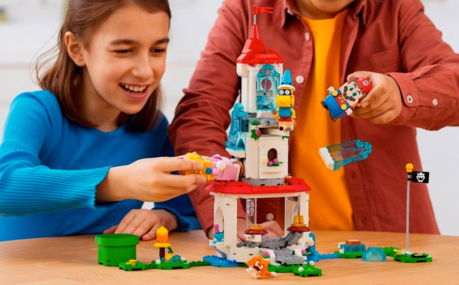 LEGO Super Mario Cat Peach Suit and Frozen Tower Expansion Set