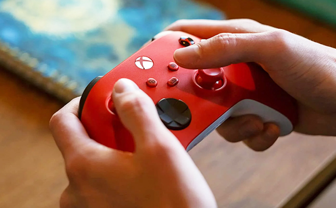 Microsoft Xbox Wireless Pulse Red Controller Microsoft Xbox Wireless Pulse Red Controller