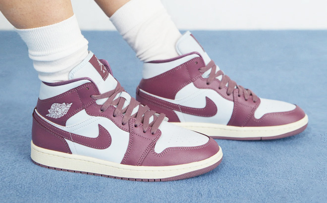 Nike Womens Air Jordan 1 Mid Shoes Nike Womens Air Jordan 1 Mid Shoes