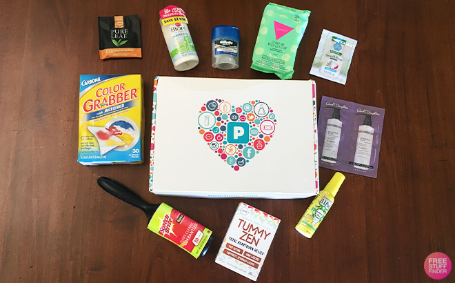 PinchMe Box with Products in Heart Shape Around it