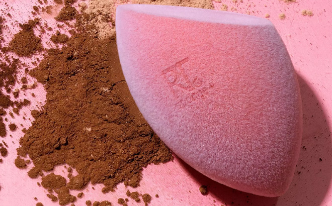 Real Techniques Miracle Powder Sponge Real Techniques Miracle Powder Sponge