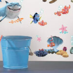 RoomMates Wall Decal Finding Nemo