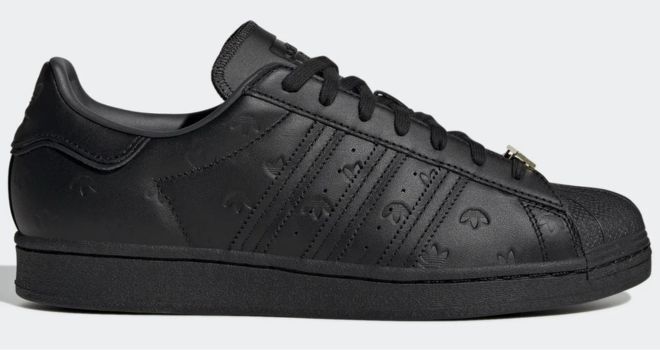 Adidas Mens Superstar Shoes in Black
