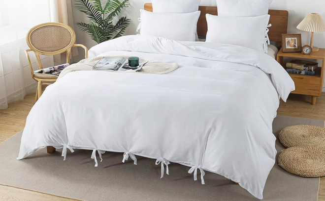 Caressma Bowknot Bow Ties White Queen 3 Piece Duvet Cover Set Caressma Bowknot Bow Ties White Queen 3 Piece Duvet Cover Set