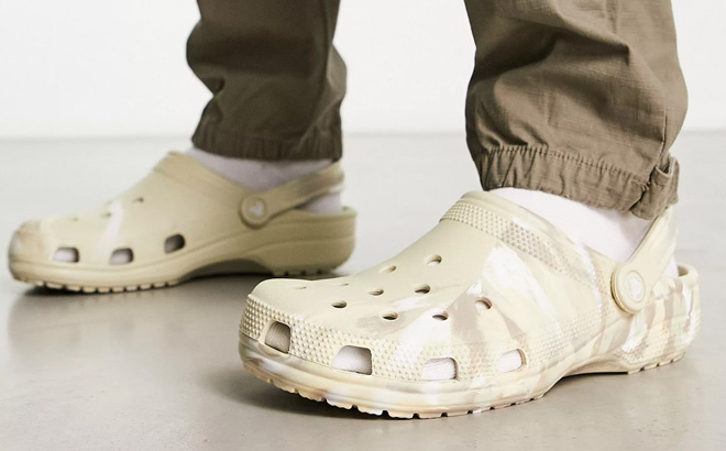 Crocs Classic Marbled Clog Crocs Classic Marbled Clog