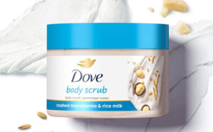 Dove Scrub Macadamia and Rice Milk