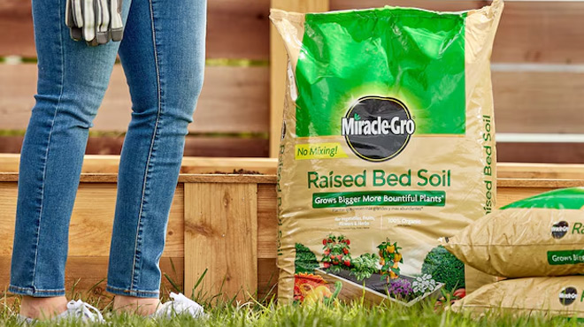 Miracle Gro Flower Vegetable Organic Bed Soil