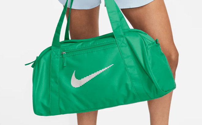 Nike Gym Club Duffel Bag in Green