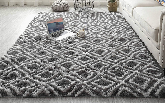Poboton Fluffy Plush Area Rug in grey and white diamond color