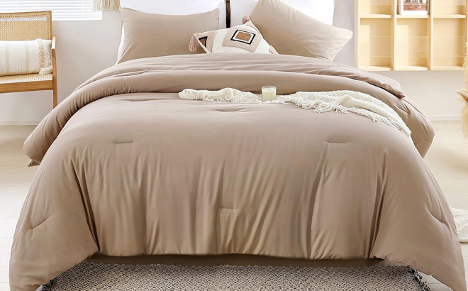 weigelia Comforter Set weigelia Comforter Set