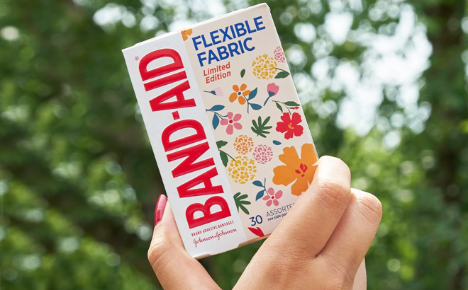 Band Aid Brand Flexible Fabric Bandages Wildflower 30 Count