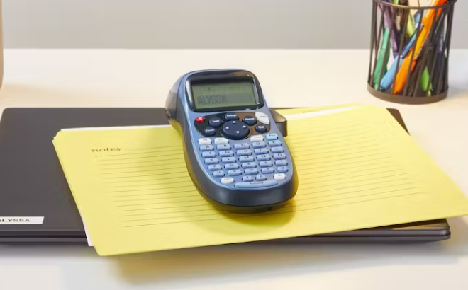 Dymo Letratag LT100H Personal Hand Held Label Maker Dymo Letratag LT100H Personal Hand Held Label Maker