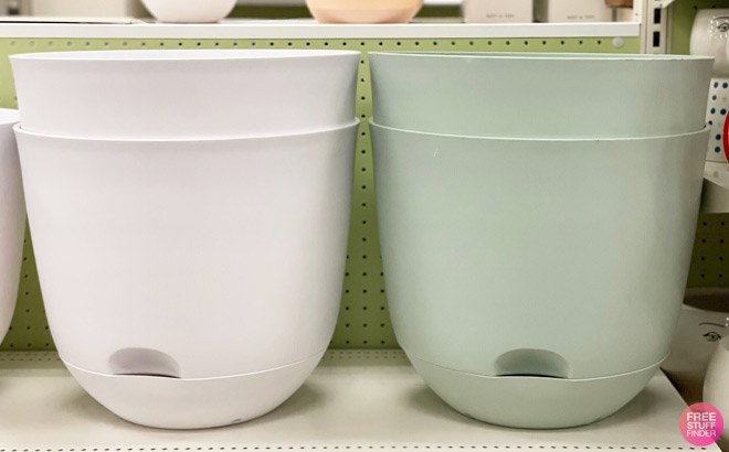 Room Essentials 16 Inch Self Watering Planter