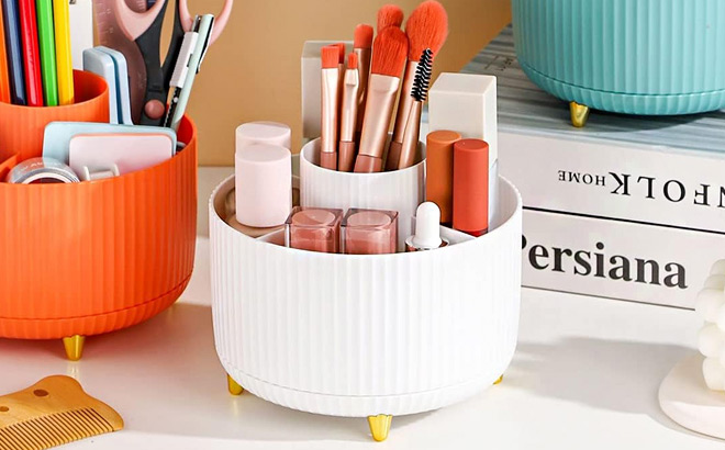 360° Rotating Makeup Organizer 360° Rotating Makeup Organizer