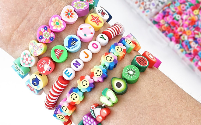 2300 Piece Clay Beads