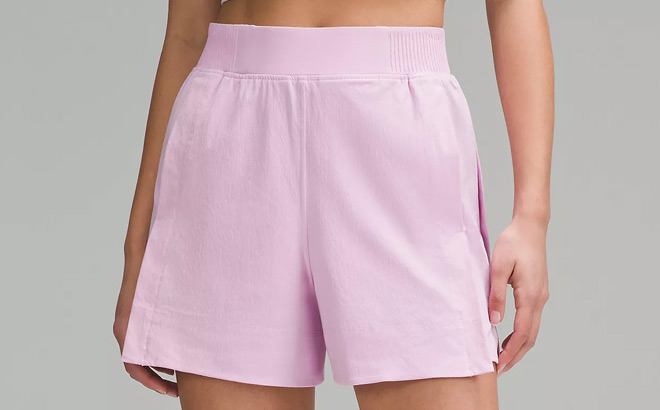 Lululemon Stretch Woven Relaxed Fit High Rise Short Lululemon Stretch Woven Relaxed Fit High Rise Short