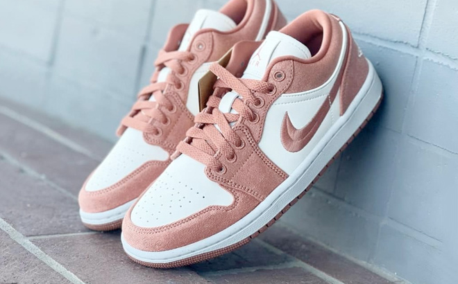 Nike Air Jordan 1 Low SE Womens Shoes Nike Air Jordan 1 Low SE Womens Shoes