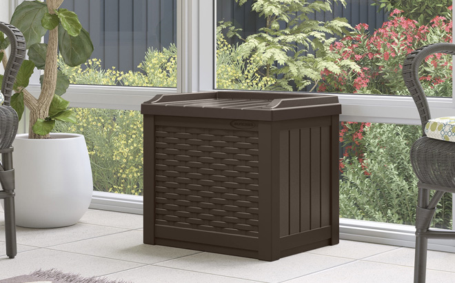 Suncast 22 Gallon Outdoor Deck Storage Box Suncast 22 Gallon Outdoor Deck Storage Box