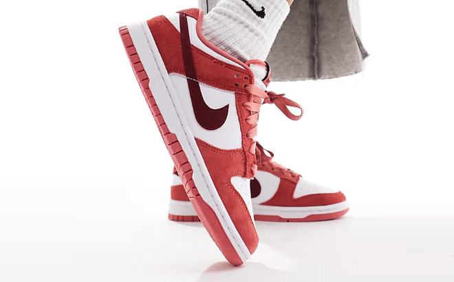Nike Dunk Low Shoes in Red Color Nike Dunk Low Shoes in Red Color