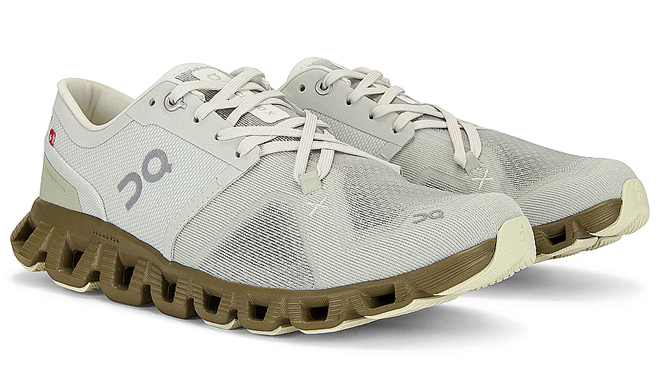 On Cloud X 3 Sneaker On Cloud X 3 Sneaker
