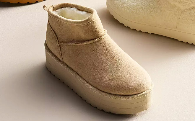 SO Cierra Womens Platform Boots in Tan Color SO Cierra Womens Platform Boots in Tan Color