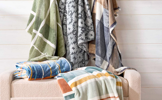 Better Homes Gardens Printed Heavyweight Ultra Plush Adult Throw Better Homes Gardens Printed Heavyweight Ultra Plush Adult Throw