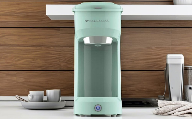 Frigidaire Retro Single Serve Coffee Maker Frigidaire Retro Single Serve Coffee Maker