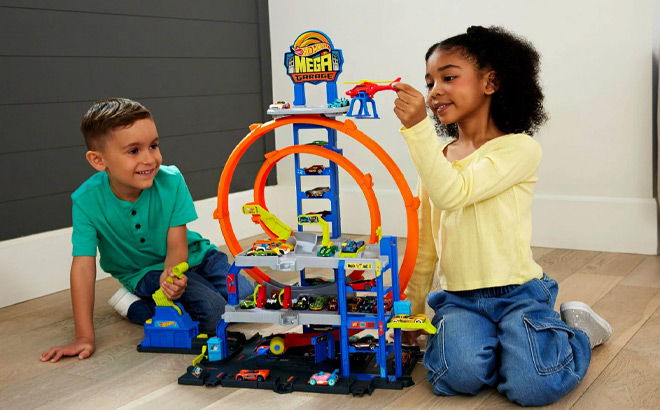 Hot Wheels Mega Loop Garage Playset