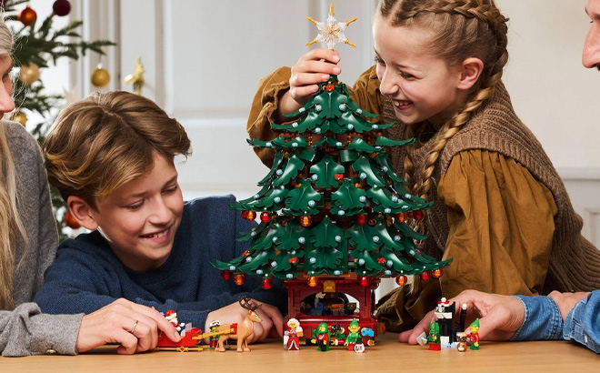 LEGO Icons Family Christmas Tree Building Set