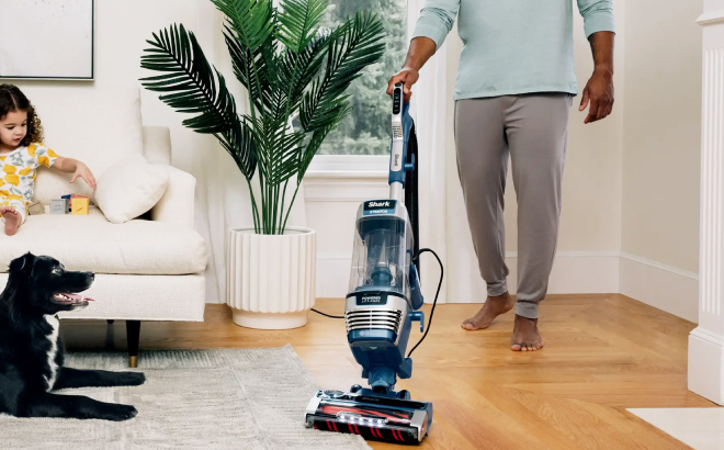 Shark Stratos Upright Vacuum Shark Stratos Upright Vacuum